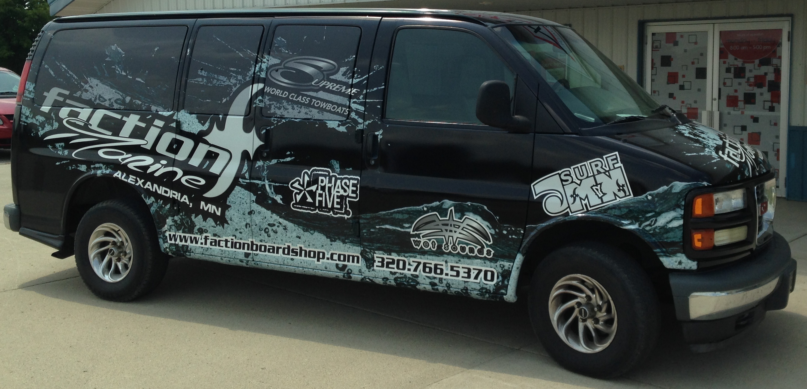 Custom Real Estate Vehicle Graphics from Signmax